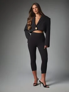 MISSGUIDED Cropped Blazer Jacket With Deep V-Neck Wide Lapel Flared Sleeves And Single Ornate Gold Button Closure Evening Party Style - Black - View 5