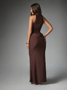 MISSGUIDED Gaun Cokelat Tua dengan Leher Tinggi Berlubang dan Korset Jala Transparan, Siluet Duyung untuk Acara Formal Malam Hari - Coffee Brown - View 2