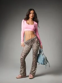 Missguided x Playboy Bunny Logo Scoop Neck Long Sleeve Crop Top Fitted Stretch Midriff Tee Spring Summer Festival Night Out Party - Pink - View 3