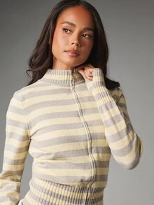 MISSGUIDED Striped Zip-Up Mock Neck Cropped Knit Cardigan With Ribbed Hem And Cuffs Perfect For Fall Winter Layering - Multicolor - View 2