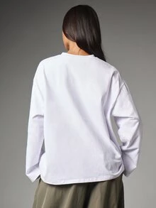MISSGUIDED Oversized Long Sleeve Henley T-Shirt With Brooklyn 92 Varsity Chest Print And Snap Button Placket Detail - White - View 3