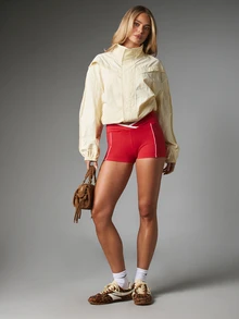 Missguided x Playboy High Rise Hot Pants Mini Shorts With White Contrast Piping Side Pockets And Logo Waistband Retro Style - Red - View 4