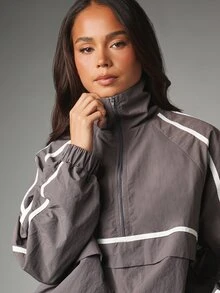 MISSGUIDED Oversized Half-Zip Nylon Windbreaker Jacket With White Contrast Stripe Detailing And Elasticated Cuffs For Spring Autumn Casual Everyday Wear - Grey - View 2