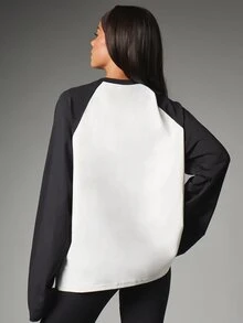 MISSGUIDED Oversized Raglan Long Sleeve Baseball Tee Color Block Crew Neck Boxy Fit Longline Top And Capri Pant Casual Everyday Style - Black and White - View 2