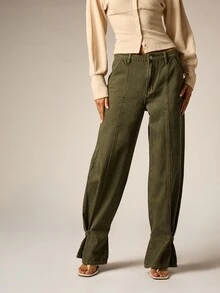 AiiRZ Celana Jeans Denim Olive Model Lebar dengan Detail Tali Gesper di Pergelangan Kaki dan Belahan Samping di Bagian Bawah, Jahitan Kontras, Pinggang Sedang, Panjang Penuh - Hijau Tentara - View 5