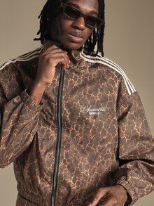 SUMWON Members All Over Print Windbreaker Jacket With Full Zip Closure Elasticated Hem And Contrast Stripe Detail - Brown - View 4