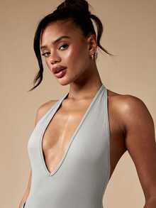 MISSGUIDED Halter Neck Deep V Plunge Bodysuit With Open Back Design - Sleeveless Form-Fitting Summer Night Out Top - Light Grey - View 3