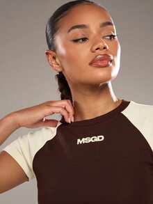 MISSGUIDED Logo Raglan Sleeve Crew Neck Fitted Crop Top With Contrast Colorblock Sleeves - Perfect For Spring Casual Everyday Wear - Chocolate Brown - View 3