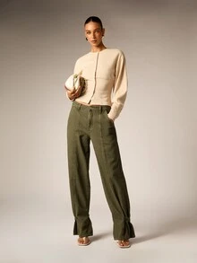 AiiRZ Celana Jeans Denim Olive Model Lebar dengan Detail Tali Gesper di Pergelangan Kaki dan Belahan Samping di Bagian Bawah, Jahitan Kontras, Pinggang Sedang, Panjang Penuh - Hijau Tentara - View 2