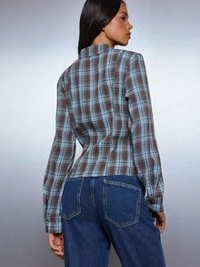 MISSGUIDED Plaid Flannel Ruched Button-Down Crop Shirt With Collared Neckline And Drawstring Hem Detail Perfect For Fall Winter Casual Outings - Multicolor - View 5