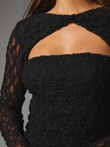 MISSGUIDED Black Lace Bodycon Mini Dress With Twist Cut-Out Neckline And Sheer Long Sleeves Perfect For Party Night Out - Black - View 5