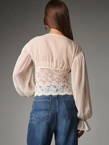 MISSGUIDED Deep Plunge Puff Sleeve Crop Blouse With Floral Lace Waistband Trim And Ruffled Cuffs For Summer Occasions - White - View 3