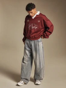 PLAYBOY X SUMWON Oversized Burgundy Sweatshirt With Cursive Script Logo Print V-Neck Long Sleeve Casual Pullover Top - Burgundy - View 3