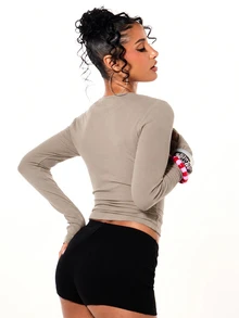 BABYPHAT Ribbed Long Sleeve Crop Top With V-Notch Neckline And Logo Graphic Print - Y2K Retro Style Fall Winter - Khaki - View 2