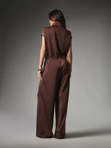 MISSGUIDED Jumpsuit Satin Panjang dengan Kaki Lebar, Leher Tinggi, Lengan Pendek, Tali Serut di Pinggang, dan Hiasan Renda di Bagian Bawah. - Coklat - View 2