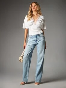 MISSGUIDED Blus Lengan Pendek Model Batwing dengan Potongan V-Neck dan Hiasan Renda, Pinggang Berkerut, dan Detail Tali di Bagian Belakang, Atasan Pesta Musim Panas - Putih - View 3