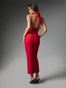 MISSGUIDED Halter Neck Open Back Bodycon Midaxi Dress With Ring Detail And Tie Closure - Elegant Evening Party Maxi Silhouette - Red - View 2