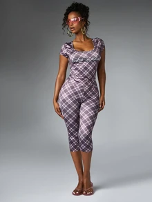 BABYPHAT بنطال كابري بطبعة مربعات وخصر عالي مع تفاصيل الشعار - بنطال كاجوال يومي بطول ثلاثة أرباع - قهوة بني - مشاهدة 6