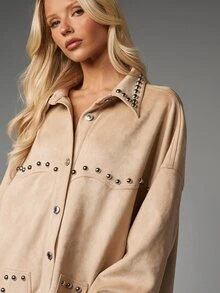 MISSGUIDED Jaket model shacket ukuran besar berbahan suede imitasi dengan detail lubang kancing logam perak, saku tempel di bagian depan, dan manset lebar. Cocok untuk musim gugur dan musim dingin. - Khaki - View 6