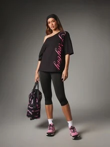 Missguided x Playboy Oversized Off-Shoulder Script Logo Print Black T-Shirt With Drop Shoulder Boxy Fit And Short Sleeves Summer Festival Style - Black - View 4