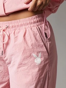 Missguided x Playboy Celana Kasual Lebar dengan Bordir Kelinci, Tali Serut di Pinggang, dan Saku Samping, Potongan Longgar, Panjang Penuh - Berwarna merah muda - View 4