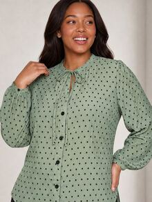 ELLERISSA Plus Size Green Dobby Spot Ruffle Neck Tie Balloon Sleeve Button Front Blouse Fall - Green - View 6