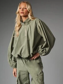 MISSGUIDED Oversized Half-Zip High Neck Blouse With Dramatic Puff Sleeves And Elasticated Cuffs In Crinkle Nylon Fabric - Army Green - View 4