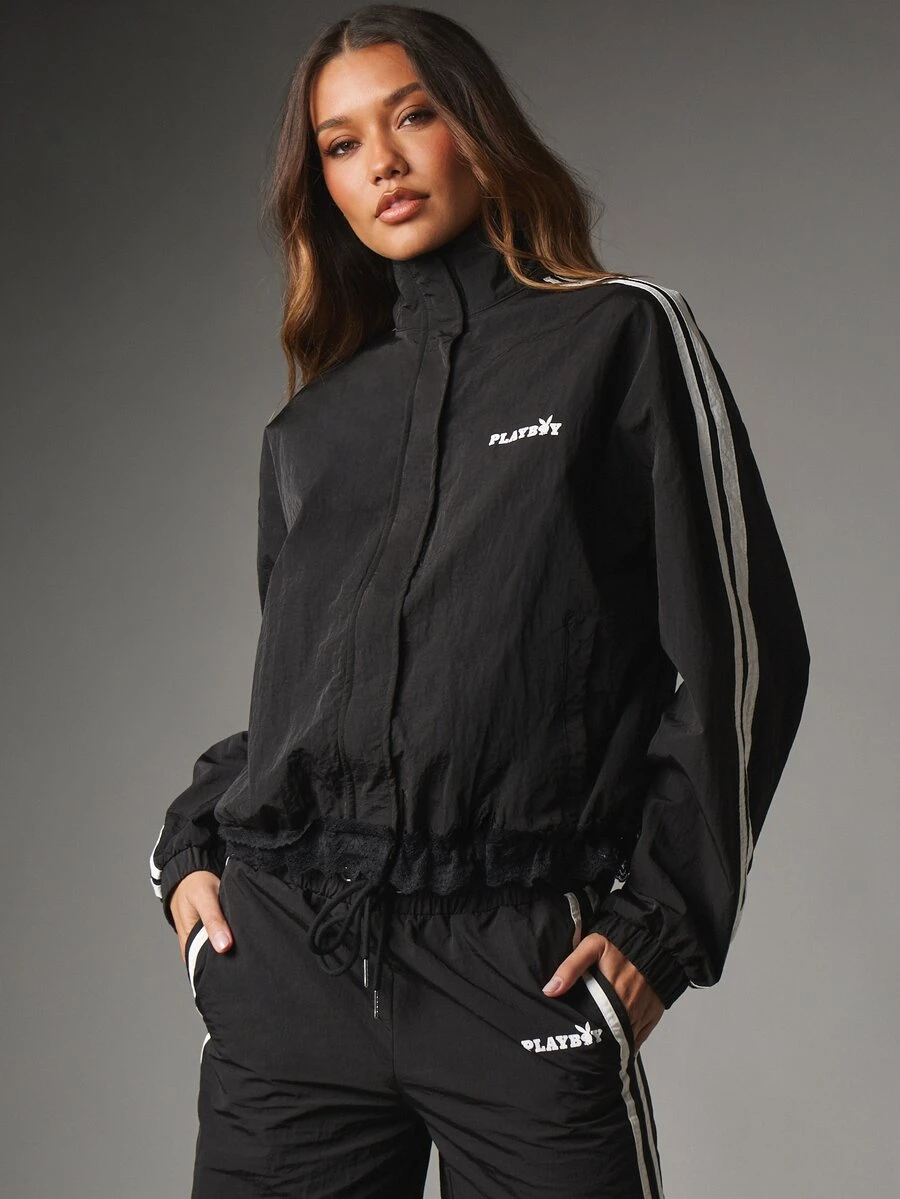 Missguided x Playboy Jaket Windbreaker Logo Kelinci dengan Kerah Tegak, Penutup Resleting, Detail Garis Samping, dan Hem Elastis. - Hitam - View 1