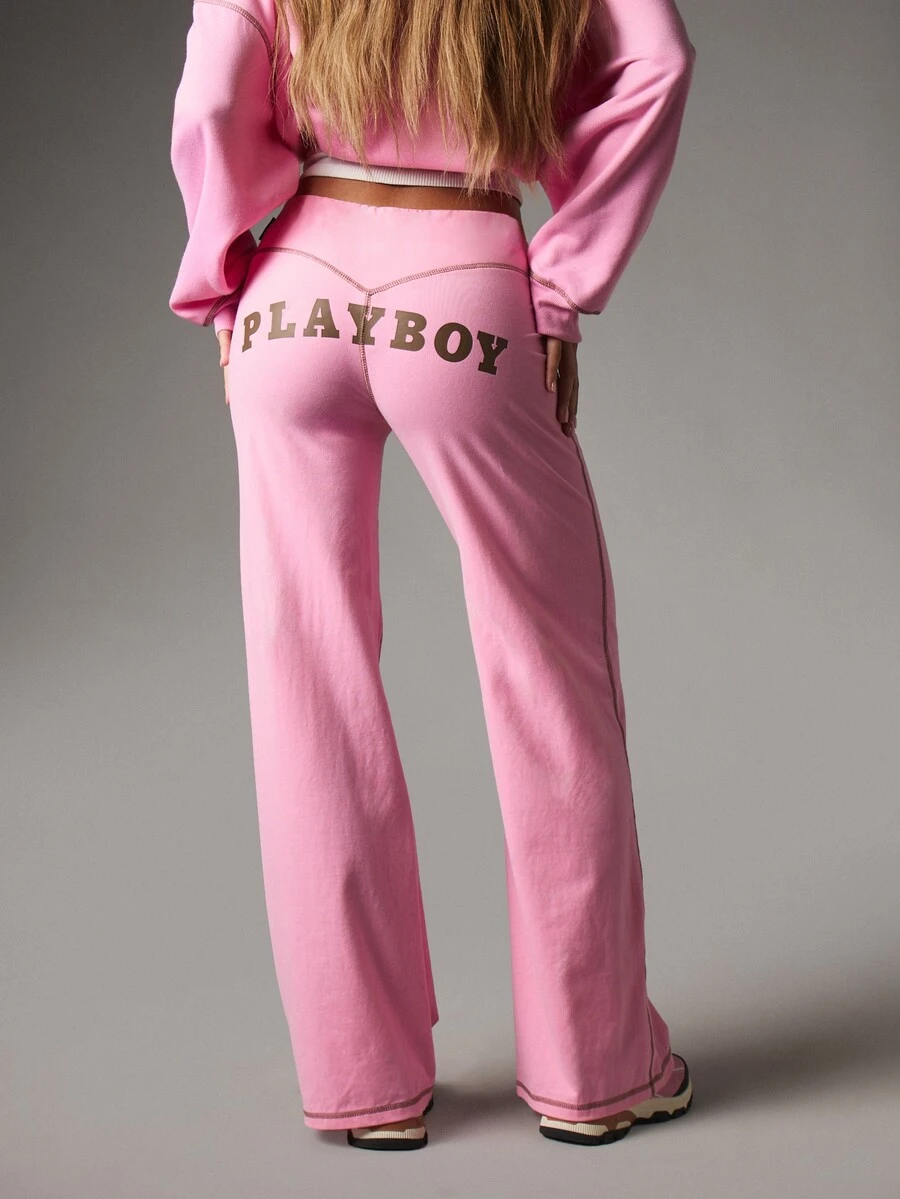 Missguided x Playboy بنطال رياضي واسع الساق مع طباعة شعار وتفاصيل خياطة متباينة وطباعة على المؤخرة باللون الوردي الفقاعي للارتداء اليومي العادي في الربيع والصيف - وردي - مشاهدة 1