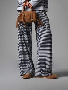 MISSGUIDED Oversized Striped Co-Ord Set Crew Neck Boxy Tee And Wide Leg Full Length Casual Pants Matching Two Pieces Outfit - Black and White - View 3