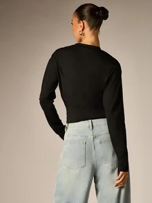 AiiRZ Long Sleeve Crew Neck Crop Top Slim Fit Soft Knit Everyday Essential Fall Winter Layering Piece - Black - View 2