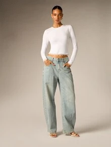 AiiRZ Long Sleeve Crew Neck Crop Top With Scalloped Lace Hem Trim And Cuff Detail Fitted Silhouette Spring Summer Essential - White - View 3