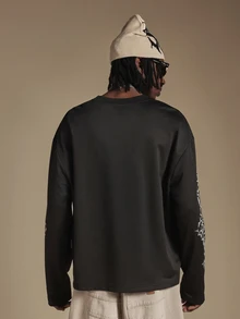 SUMWON Oversized Long-Sleeve Tee With Abstract Star Graffiti Sleeve Print Crew Neck Drop Shoulder Relaxed Fit Top - Black - View 4