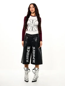 SUMWON WOMEN New York City Girl Graphic Print Raglan Long Sleeve Crop Top With Contrast Burgundy Sleeves And Crew Neck - Red - View 3