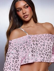 Missguided x Playboy Metallic Foil Leopard Print Off-Shoulder Crop Top Oversized Boxy Fit Elbow Sleeve Party Festival Summer Style - Pink - View 2