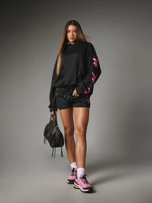 Missguided x Playboy Bunny Logo Oversized Pullover Sweatshirt With Hot Pink AOP Sleeve Print And Centre Pocket Casual Streetwear Fall Winter - Black - View 2