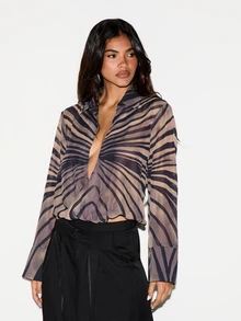 KIZN Oversized Abstract Swirl Print Deep Plunge Collared Crop Blouse With Bell Sleeves Semi Sheer Chiffon Party Night Out Top - Multicolor - View 4