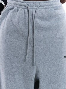 SUMWON Club Brooklyn Wide Leg Sweatpants With Drawstring Waist And Patch Pockets Oversized Fleece Jogger Trousers - Grey - View 6