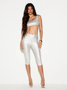 KIZN High Rise Metallic Silver Capri Leggings With Shiny Foil Finish And Skin Tight Cropped Leg Style For Party Festival Season - Silver - View 2