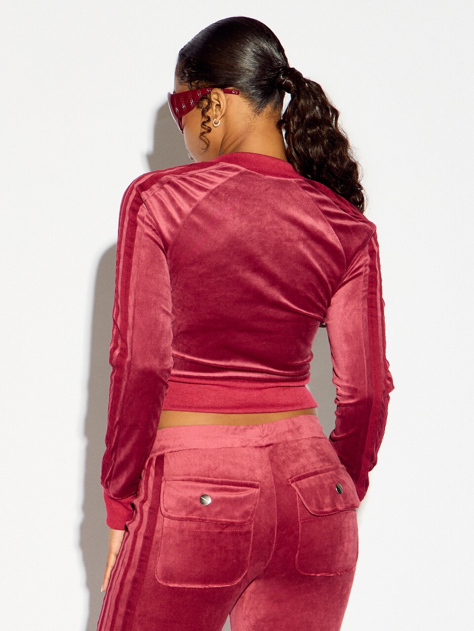SUMWON WOMEN Velour Cropped Track Top Full Zip Ribbed Hem Long Sleeve Stripe Detail Embroidered Logo Y2K Retro Streetwear Jacket