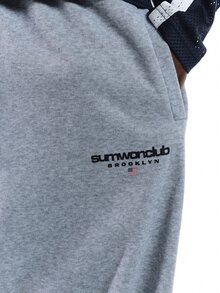 SUMWON Club Brooklyn Wide Leg Sweatpants With Drawstring Waist And Patch Pockets Oversized Fleece Jogger Trousers - Grey - View 5