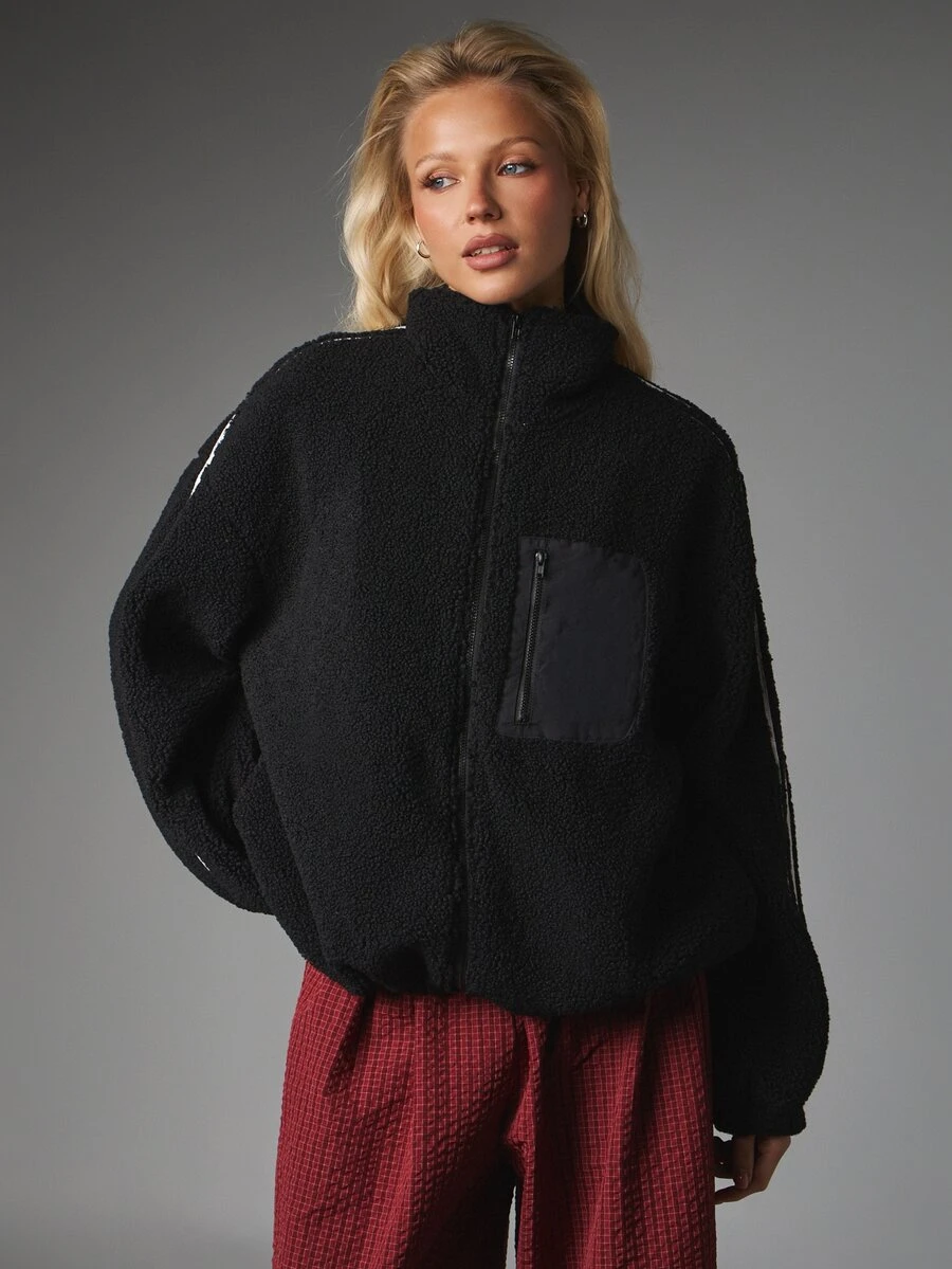 MISSGUIDED Oversized Full-Zip Sherpa Fleece Jacket With High Neck Zip Chest Pocket And Contrast Sleeve Trim Winter Cozy Outerwear - Black and White - View 1