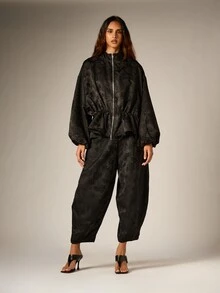 AiiRZ Black Floral Jacquard Oversized Zip-Up Jacket With Stand Collar Drawstring Waist And Balloon Sleeves - Black - View 4