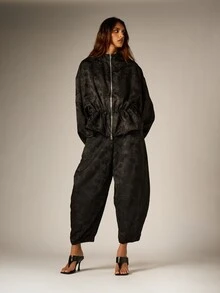 AiiRZ Floral Jacquard Balloon Cropped Pants With Elastic Waist And Side Pockets Relaxed Fit Tapered Ankle Satin Finish - Black - View 2