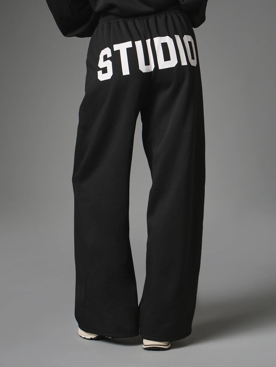 MISSGUIDED Wide Leg Drawstring Sweatpants With Bold Bum Print, Elastic Waist, Full Length, Relaxed Casual Fit - Black - View 1