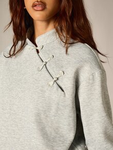AiiRZ Chinese Frog Button Cropped Sweatshirt With Mandarin Collar And Long Sleeves Casual Pullover Top - Grey - View 2