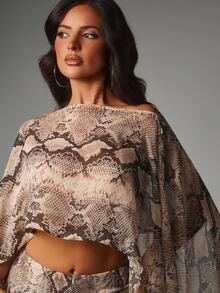 MISSGUIDED Snake Print Batwing Crop Blouse With Dramatic Cape Sleeves And Boat Neck For Night Out Festival Summer Party - Multicolor - View 5