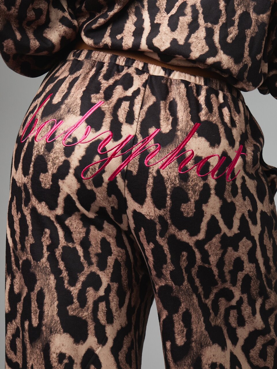 BABYPHAT 여성용 표범 무늬 드로스트링 허리 루즈핏 롱 팬츠