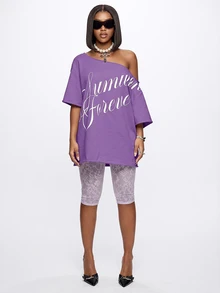 SUMWON WOMEN Oversized Off-Shoulder T-Shirt With Cursive Summer Forever Graphic Print, Drop Shoulder Short Sleeve Longline Top - Purple - View 6