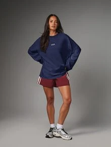 MISSGUIDED Oversized Crew Neck Long Sleeve Sweatshirt With Small Logo Patch Detail Drop Shoulder Relaxed Fit Casual Pullover Top - Navy Blue - View 3